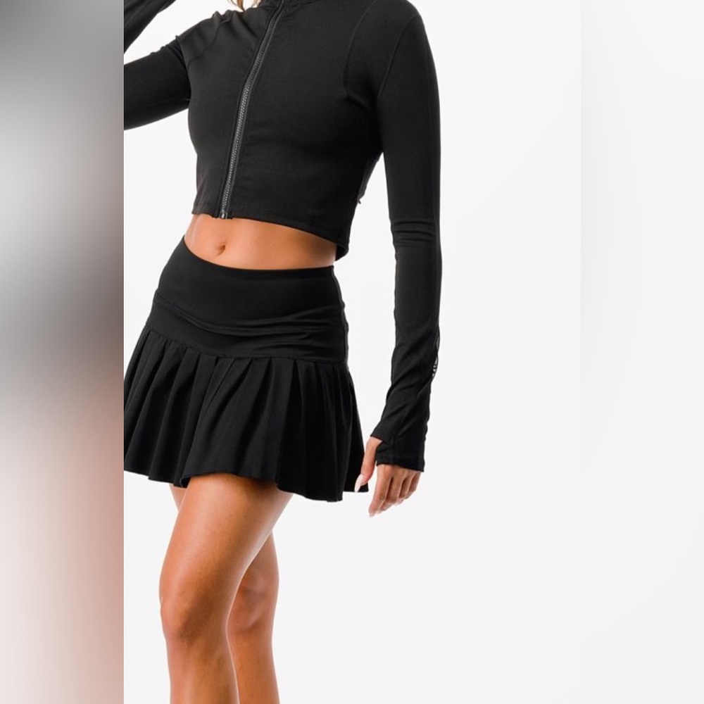 BNWT Womens Sporty Skirt / Tennis Skirt